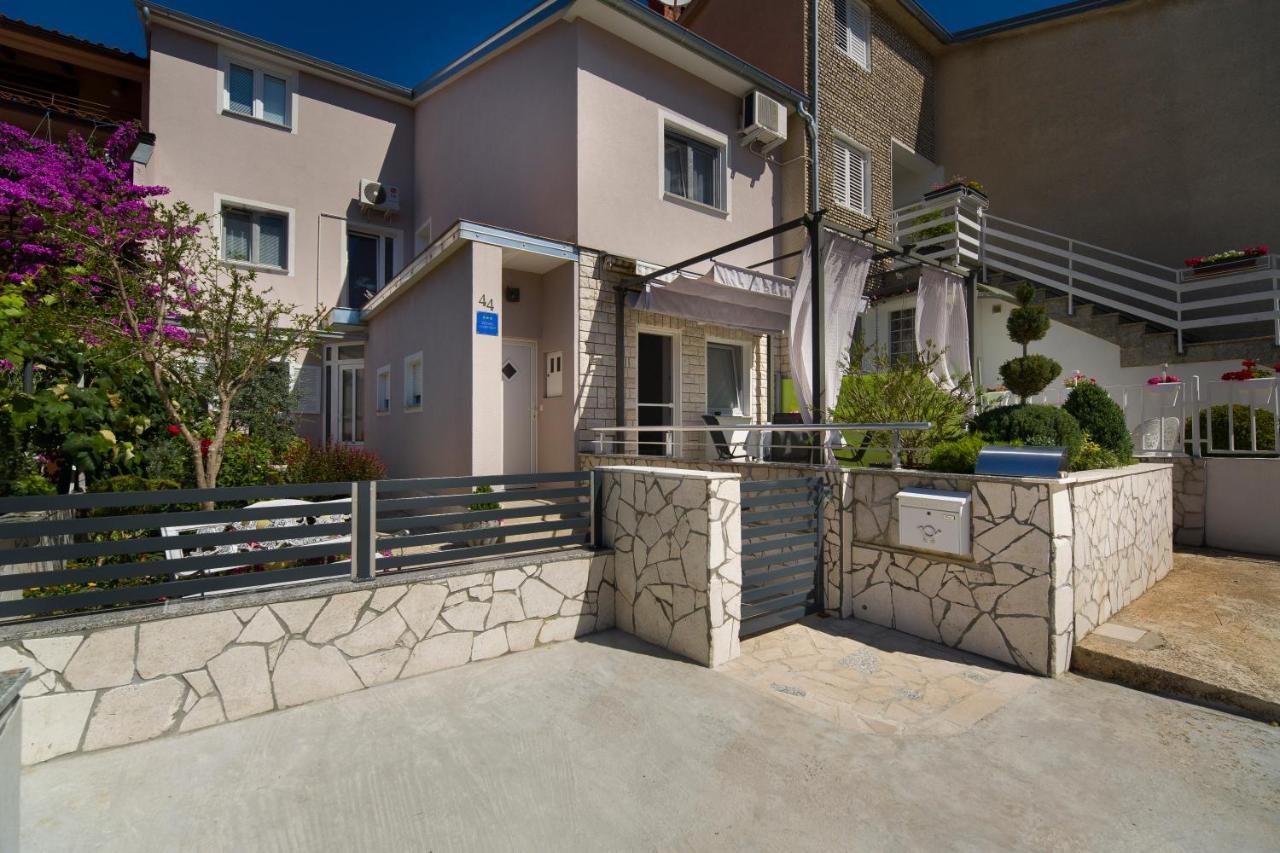 Apartment Katy プーラ エクステリア 写真
